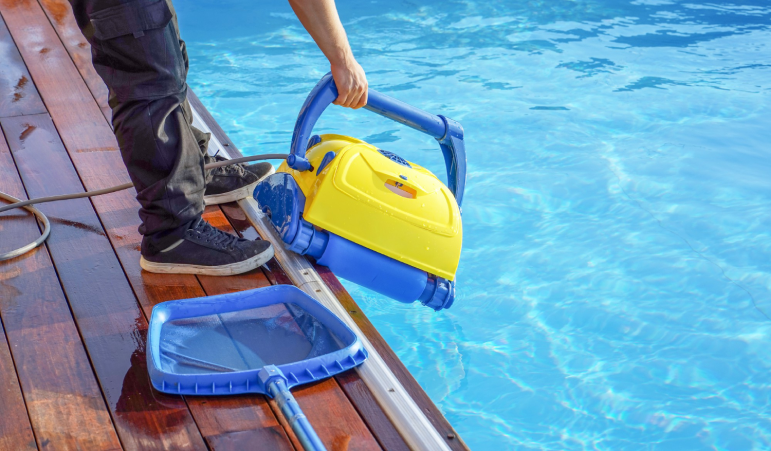 poolcleaning